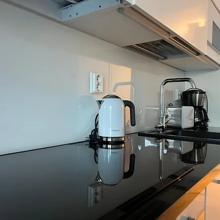 Kodikas Keskustayksioe Autohallipaikalla *