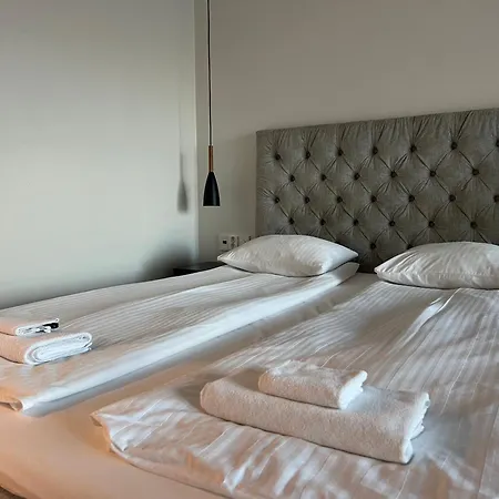 Kodikas Keskustayksioe Autohallipaikalla Appartement
